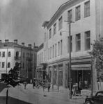 Дом по ул. Ожешко, где до войны находилось отделение «Союзпечати». Фото 1940-х годов