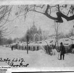 Александро-Невская церковь и разрушенный губернаторский дворец. 1917 год