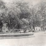 Фонтан в городском парке. 1949 год
