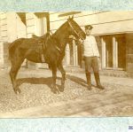 Немец с конём на ул. Телеграфной. 1915-18 гг