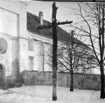 Крест у Бернардинского костёла. 30-е годы