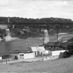 Вид на Неман и железнодорожный мост. 60-е годы